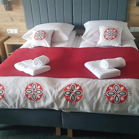Pocieszna Woda Bed & Breakfast *